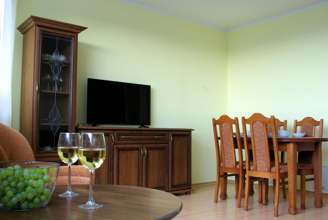 Apartament Z Widokiem Na Latarnie Kolobrzeg Exterior photo